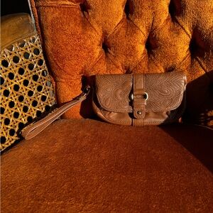 Nica Brown Textured Clutch